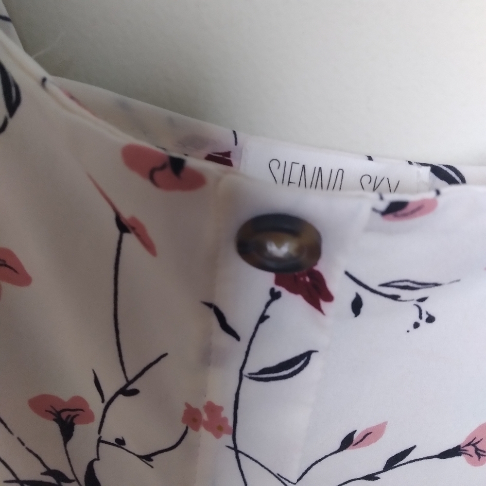 Sienna Sky Pink and White Cottagecore Floral Ruffle Sleeve Blouse Size Small - Picture 5 of 8
